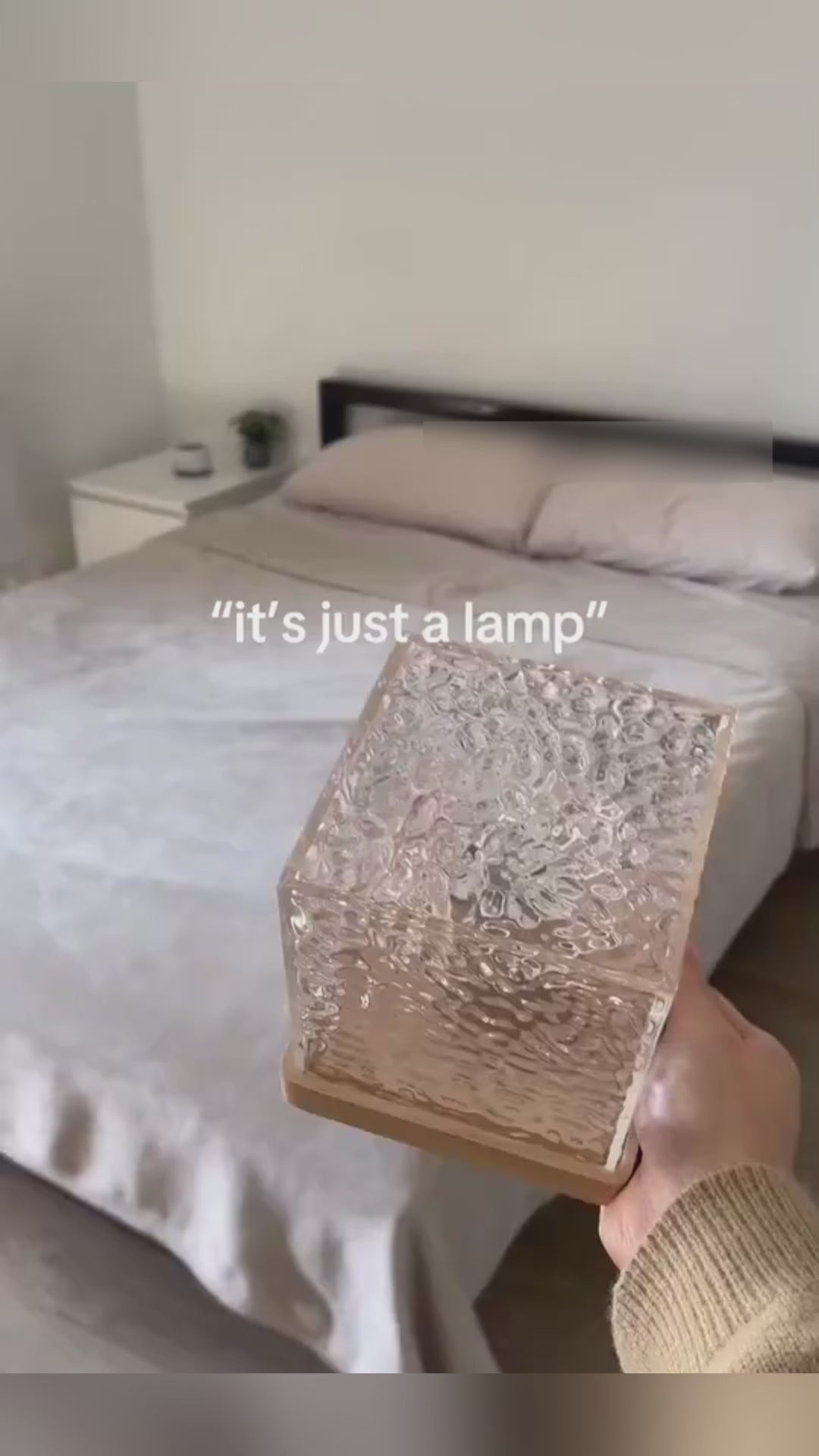 AURACUBE EXCLUSIVE CRYSTAL LAMP